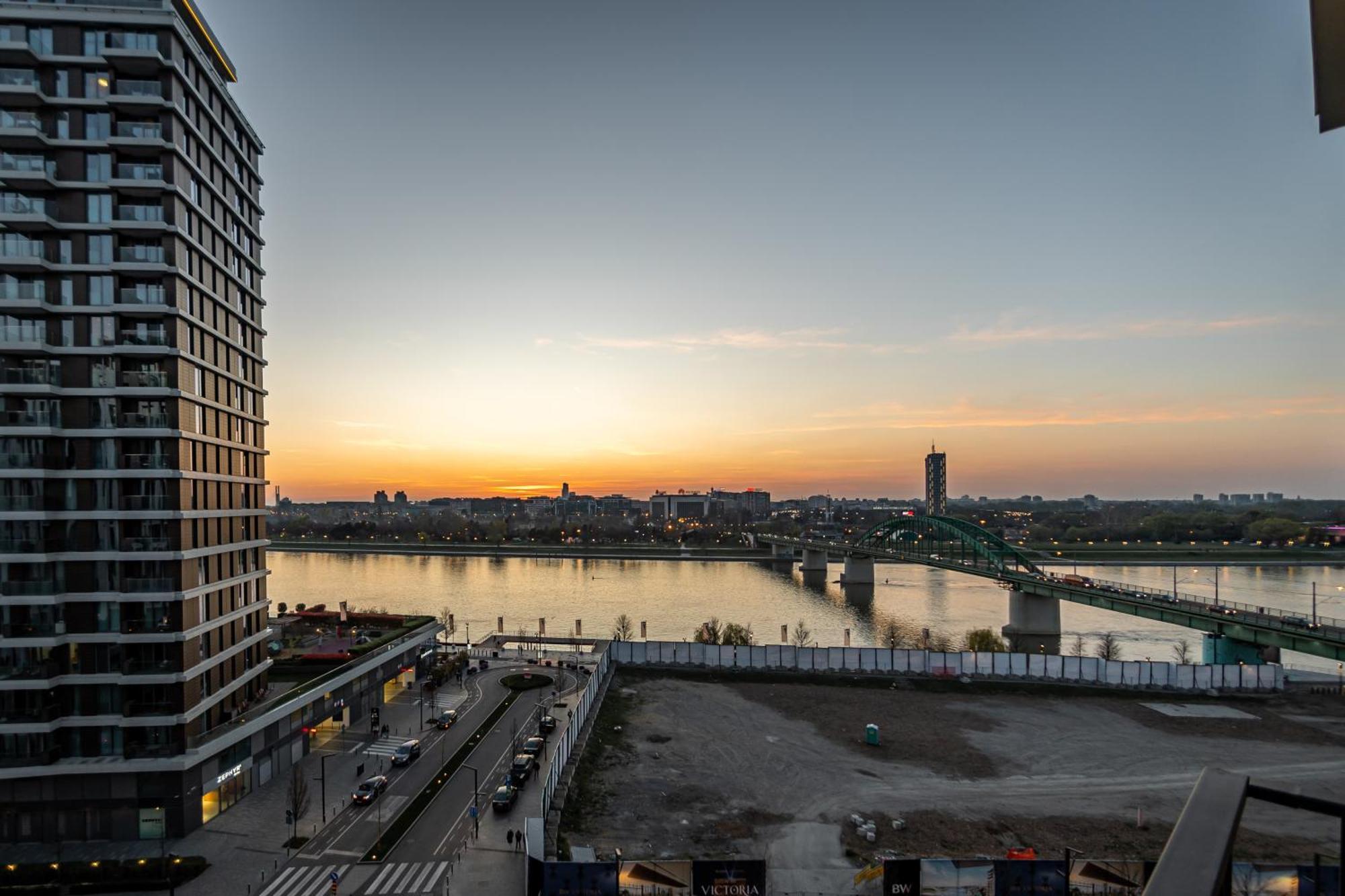 Sinfonia Lux 802 Apartment Belgrad